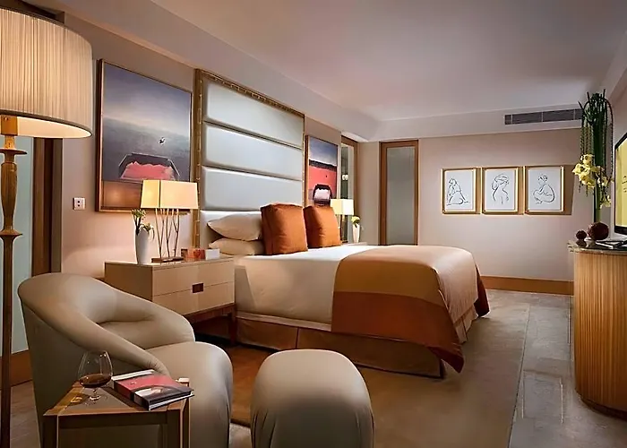 Hotel The Mulia 5*